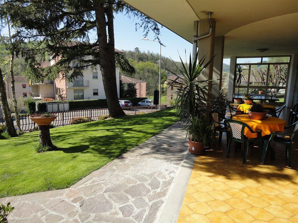 Hotel Astoria Tabiano Terme ภายนอก รูปภาพ